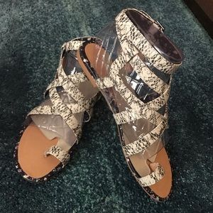 cabi #6002 Athena Python Gladiator Size 9